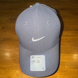 Nike Dri Fit Rise Club Gray Swoosh Cap Hat Unisex S/M Adult FV5563 068 New Tags